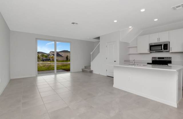Luxury Townhouse for Rent in Lakewood Ranch Gallery 3