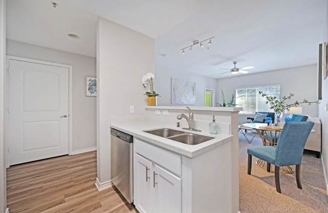 Oak View of Sonoma Hills - 55+ Community Gallery 4