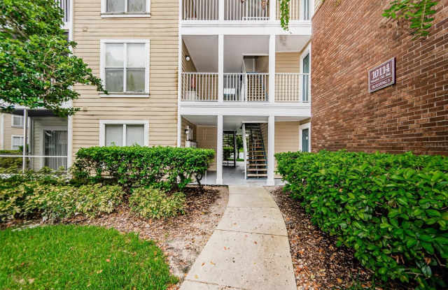 10114 WINSFORD OAK BOULEVARD - 10114 Winsford Oak Boulevard, Carrollwood, FL 33624