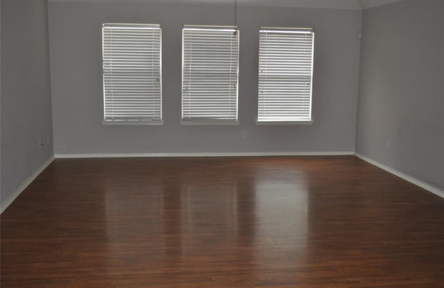 112 Shadybrook Drive Gallery 4
