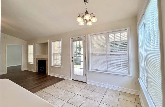 2031 Sunny Dale Drive Gallery 4
