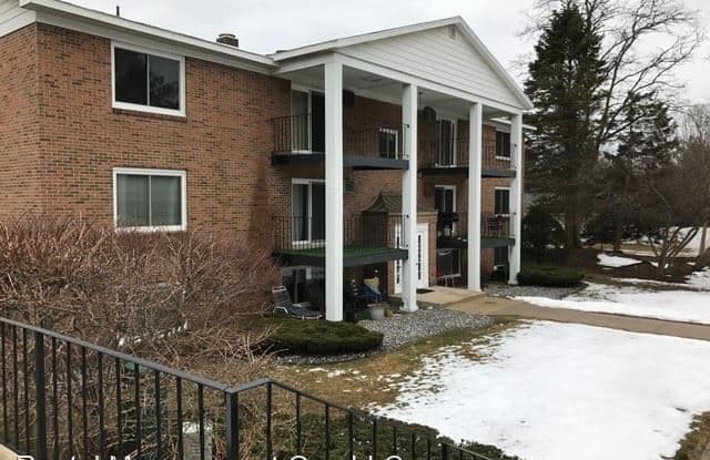 501 Georgetown Dr #20 - 501 Georgetown Drive, Traverse City, MI 49684