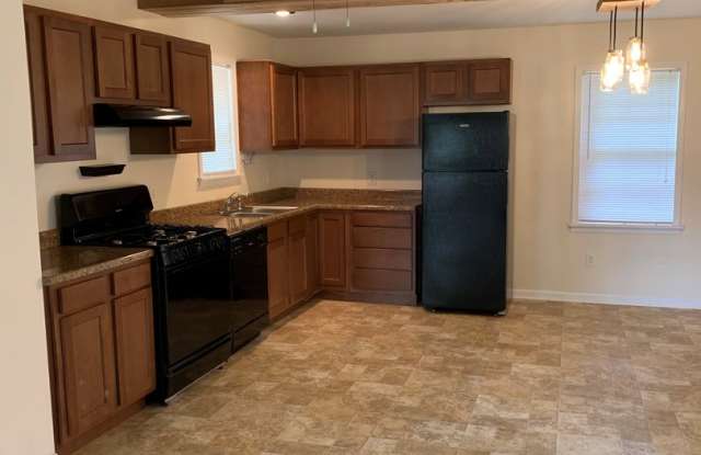 Cute house with a fenced in yard! photos photos