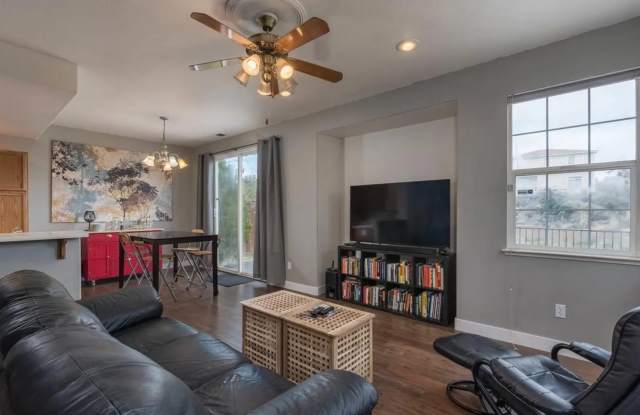 Adorable and Cozy 3 bed / 2.5 Bath - Coming Soon! photos photos