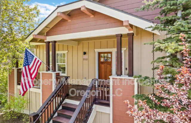 3532 Southwest Salmon Avenue photos photos