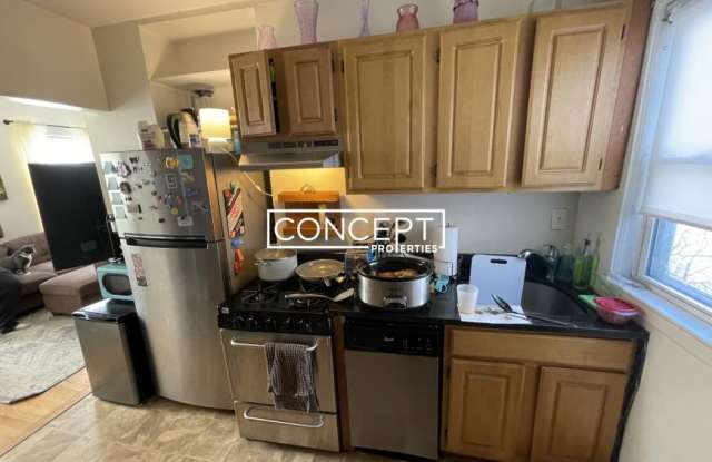218 West 8th St. photos photos