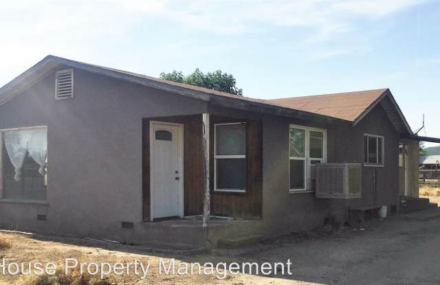 1848 E. Springville - 1848 East Springville Avenue, East Porterville, CA 93257