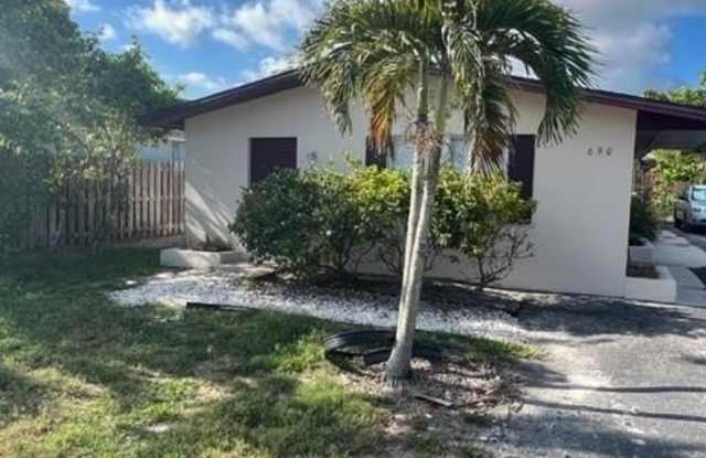 690 109th Ave N lot: 48 photos photos 690 109th Ave N lot: 48 photos photos