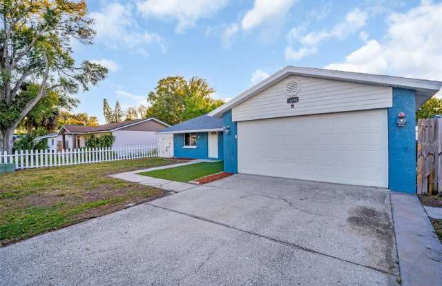 12392 CUMBERLAND DRIVE photos photos