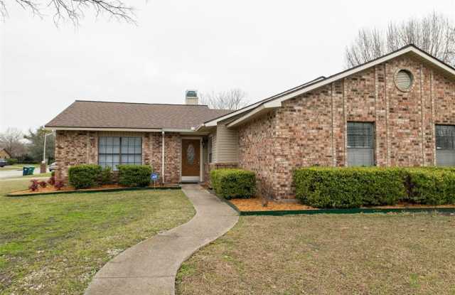 2501 Freedom Lane - 2501 Freedom Lane, Denton, TX 76209