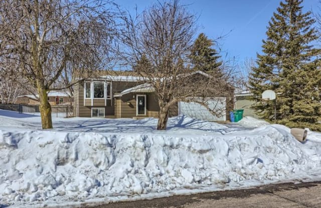 433 1st Street Northwest - 433 1st Street Northwest, St. Michael, MN 55376