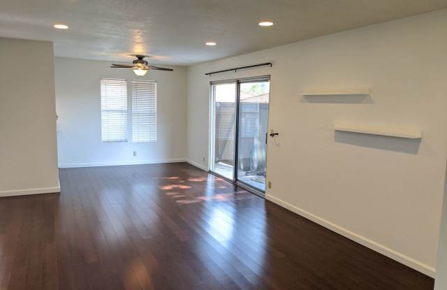 2245 Tamarac Lane Gallery 3