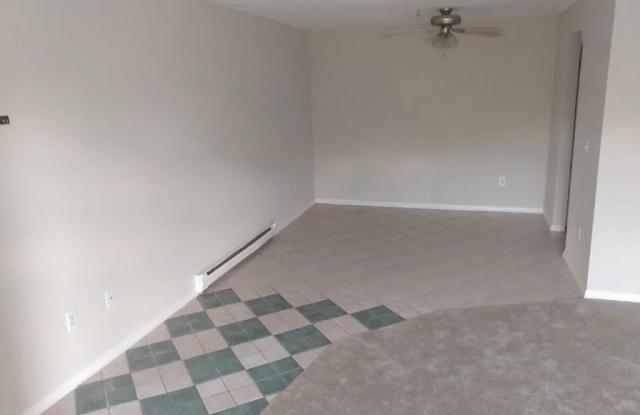 7 Gibbs St Apt 9 Gallery 4