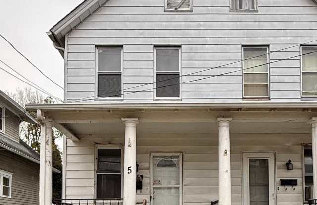 5 CRAVEN Avenue photos photos