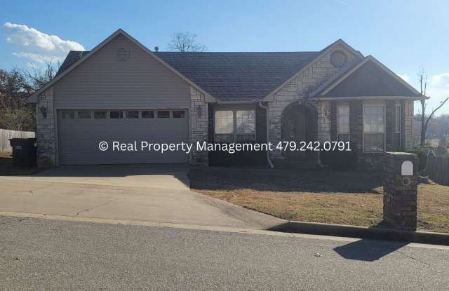 Spacious 4 Bedroom Home Available for Rent! **MOVE IN SPECIAL** - 2231 Park Avenue, Van Buren, AR 72956 Spacious 4 Bedroom Home Available for Rent! **MOVE IN SPECIAL** - 2231 Park Avenue, Van Buren, AR 72956