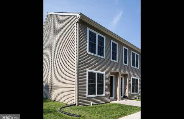 4738 TUSCARORA Gallery 3