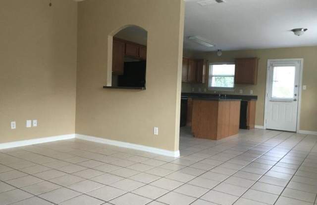 1734 Avenue East Gallery 4