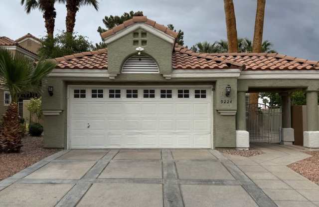 Cozy Peccole Ranch Home photos photos