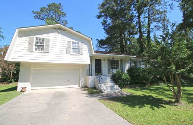 Fabulous 4 bedroom 2.5 bath Forest Acres home photos photos