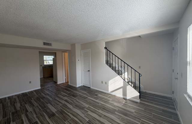 663 SW 35th Street Apt 5 photos photos