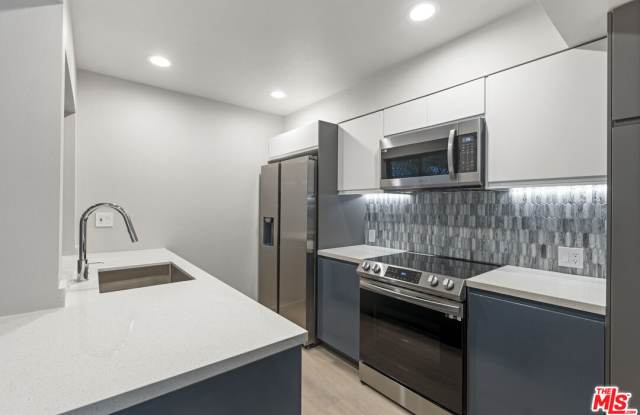 1044 20th Street photos photos