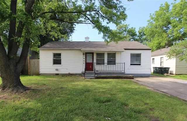3932 Mallard Dr photos photos