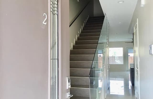 3010 S L Ln Gallery 2