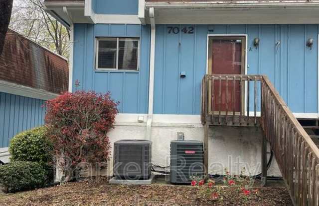 7042-A Longstreet Drive photos photos