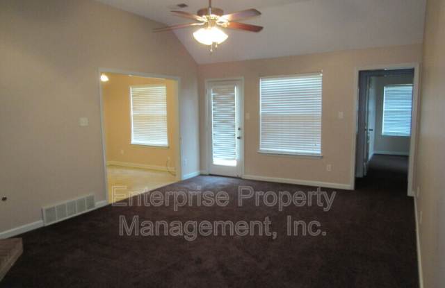 9740 Riggin Dr Gallery 3