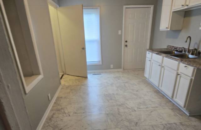 Newly Updated Two Bedroom Near 10th & Sherman photos photos Newly Updated Two Bedroom Near 10th & Sherman photos photos