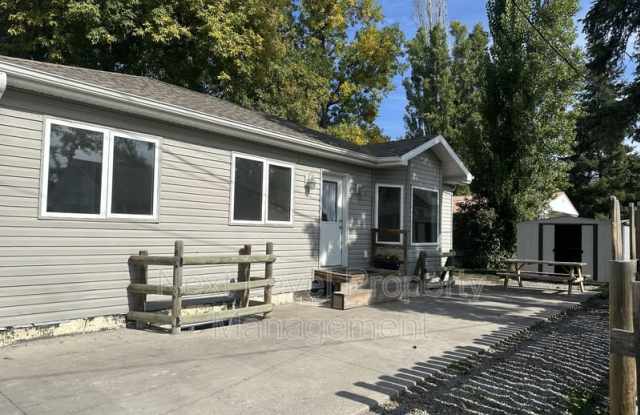 626 1/2 7th Ave W - 1 photos photos