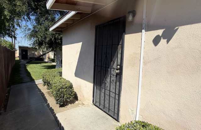 127 N. Thirteenth Ave. photos photos