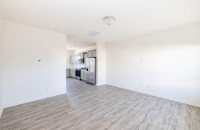 3BD/2.5 Bath End Unit Townhome for Rent Near Downtown Mooresville - Available November 2026 Gallery 3