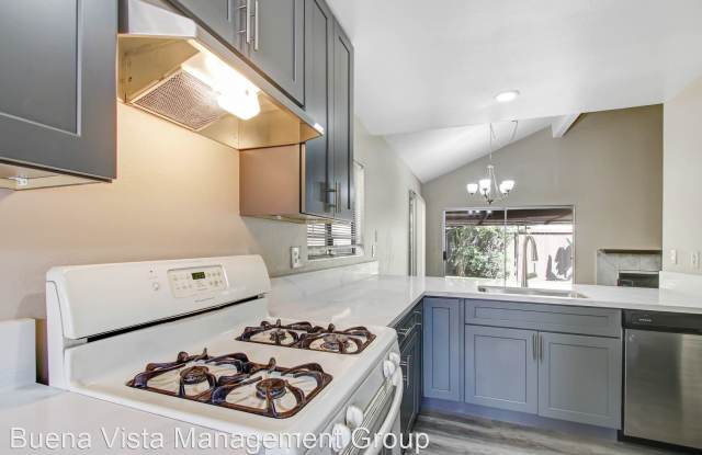 1232 Amberwood Dr Gallery 2