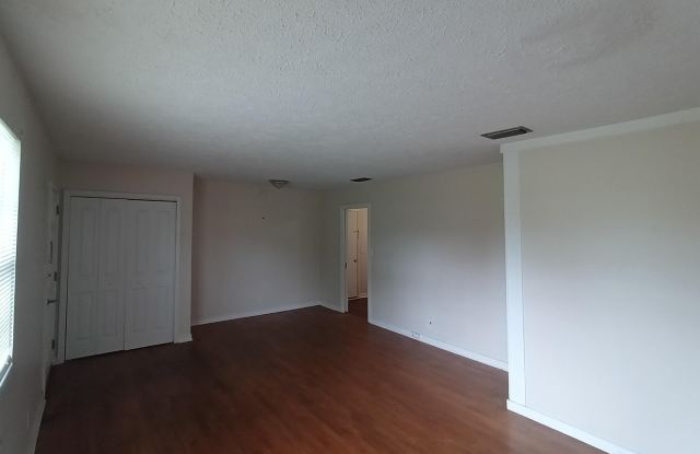 4919 Avent Drive Gallery 4