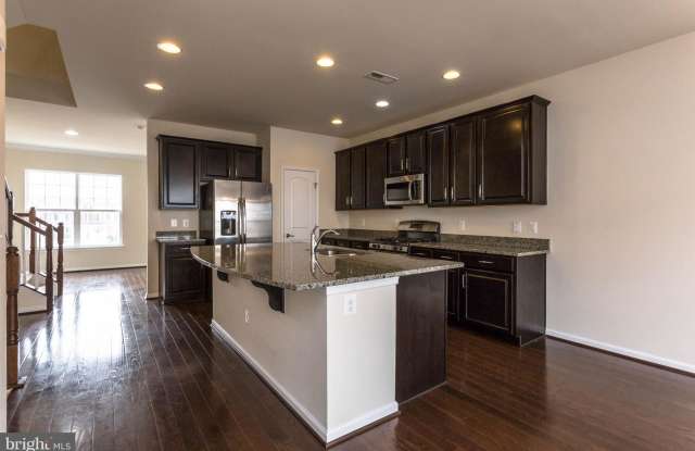44072 ETNA TERRACE Gallery 3