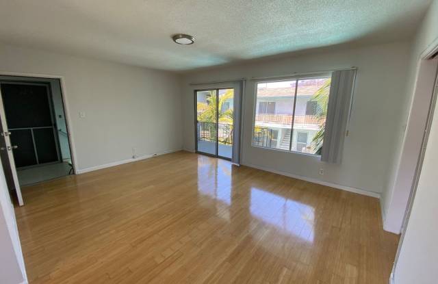 3711 Mentone Ave photos photos