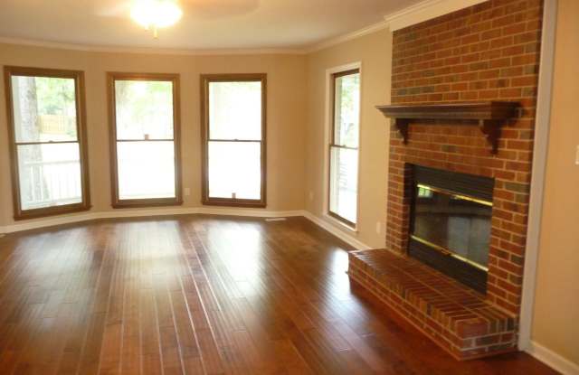 8242 Dunholme Gallery 3