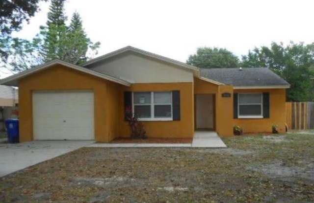 1613 Crystalview Trail photos photos