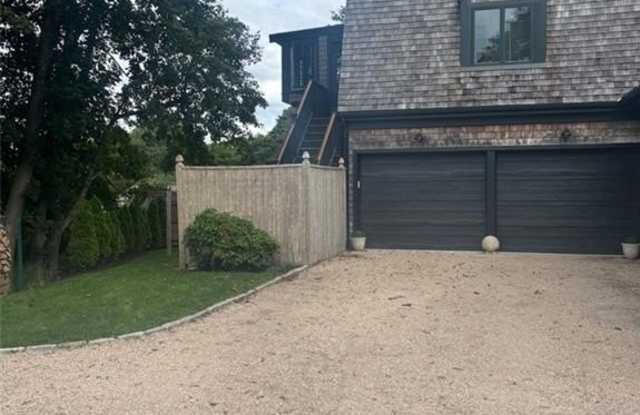 99 Coggeshall Avenue photos photos