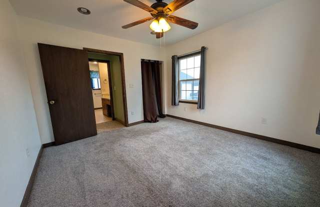 3 bed 1 Bath Orchards House Gallery 1