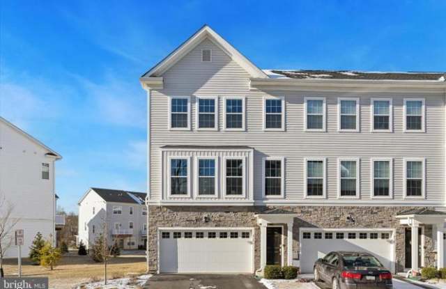 212 Red Leaf Lane photos photos