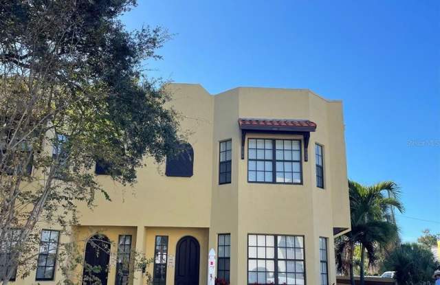 320 34TH AVENUE N - 320 34th Avenue North, St. Petersburg, FL 33704
