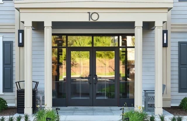10 Grove Street Gallery 2