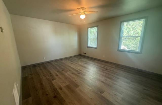 3405 Frankford Ave photos photos