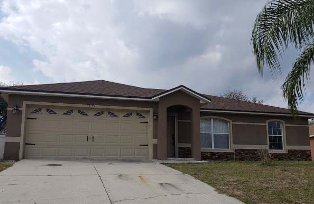 ~3/2~ Cardinal Pines Estate~Large Fenced in Backyard~ photos photos