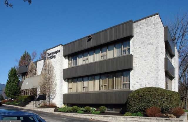 144 E DEKALB Pike unit: 200 photos photos