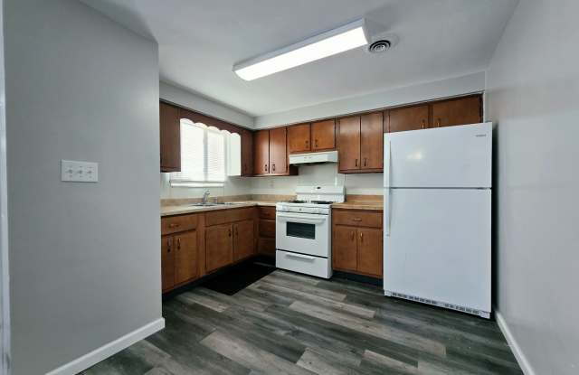 Charming 1BR Apartment in Stowe Township | Open Concept & Off-Street Parking Gallery 1