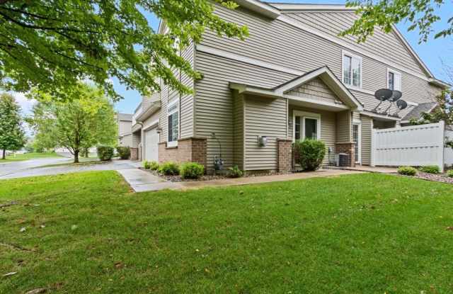 5015 Garland Lane N Gallery 2
