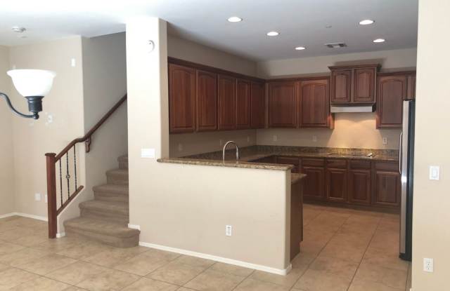 9186 W MEADOW DR Gallery 4